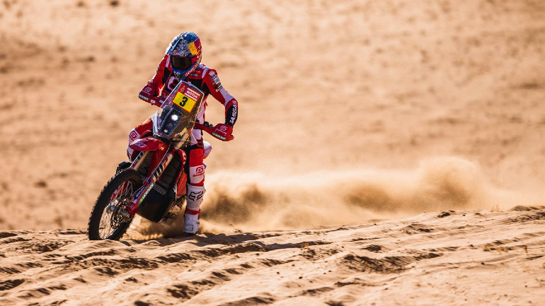 Στην πρώτη θέση της Γενικής σκαρφάλωσε ο Sam Sunderland με την GasGas.