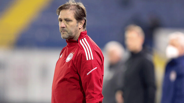 Μαρτίνς: «Έτοιμοι για να προσφέρουν Μανωλάς και Λοβέρα»