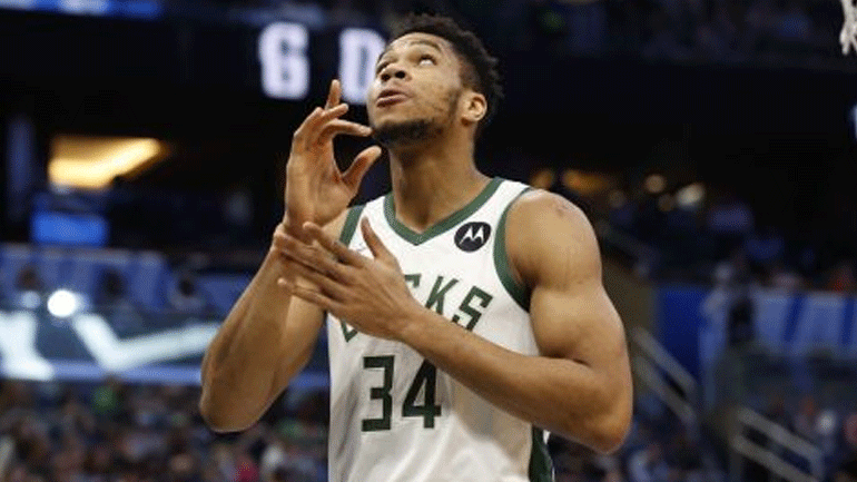 ΝΒΑ: Εκτός με Ράπτορς ο Γιάννης Αντετοκούνμπο