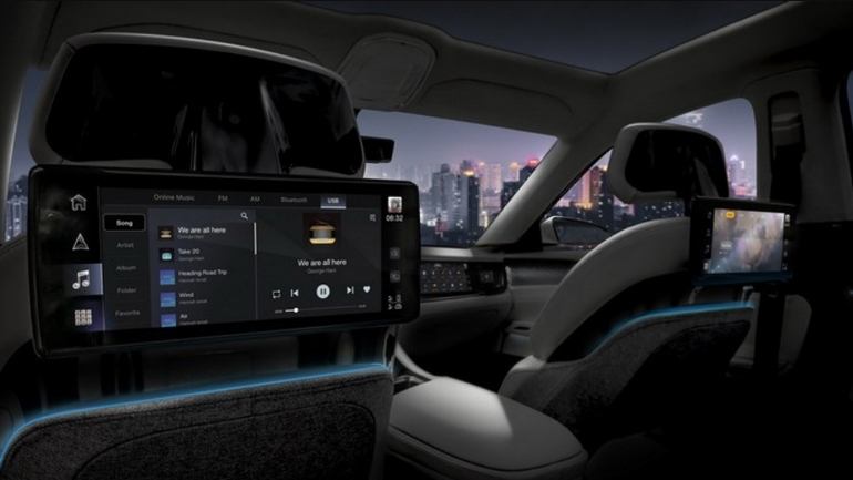 Η νέα μόδα επιβάλλει κάθε επιβάτης να έχει την δική του οθόνη