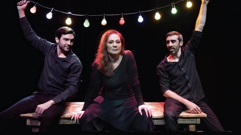 «Αρίστος»: Η βραβευμένη παράσταση του Γιώργου Παπαγεωργίου επιστρέφει στο θέατρο Αυλαία