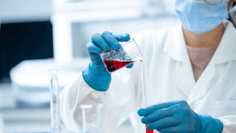 ΕΚΠΑ: Κυρίαρχη με 87% η παραλλαγή Όμικρον στην Αττική