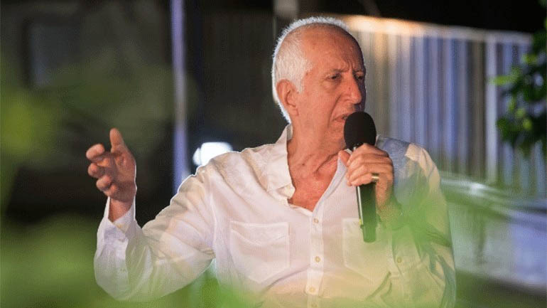 Ακατανόητο σεξιστικό παραλήρημα του ηθοποιού Κωνσταντίνου Τζούμα