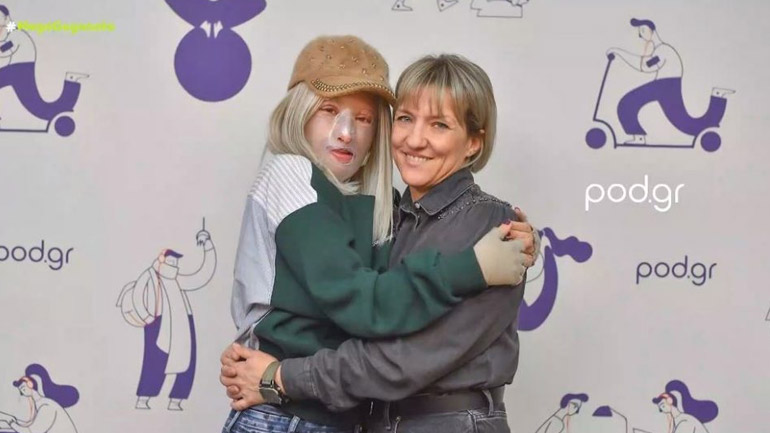 Συγκινητική εξομολόγηση της μητέρας της Γαρυφαλλιάς στην Ιωάννα Παλιοσπύρου