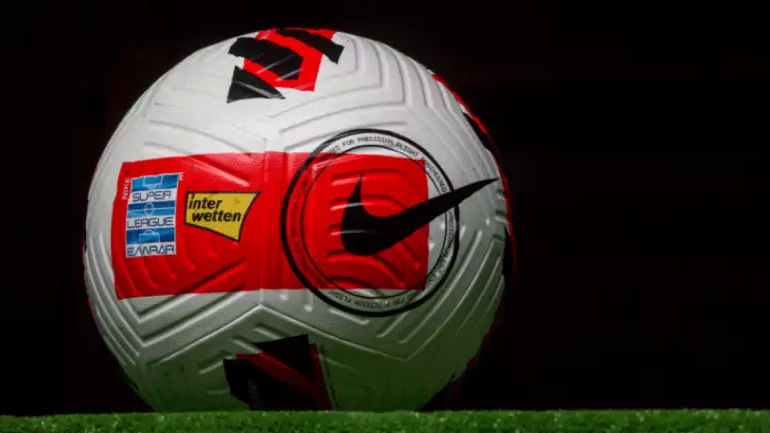 Super League: «Συνεχίζεται κανονικά το πρωτάθλημα»