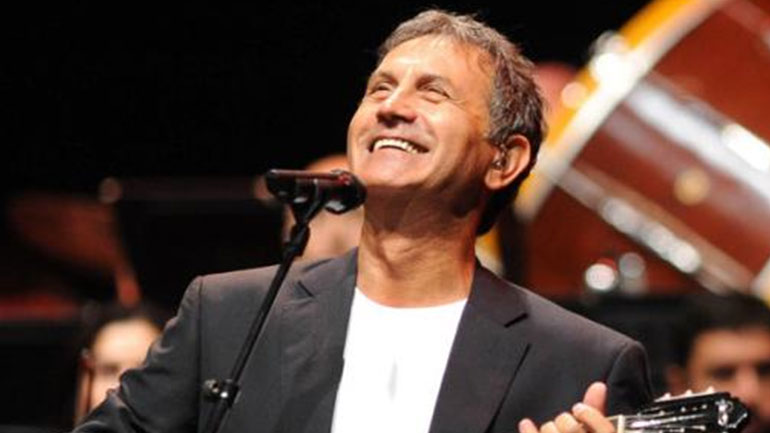 Ο Γιώργος Νταλάρας έρχεται με «Ωραία παρέα» στο Christmas Theater