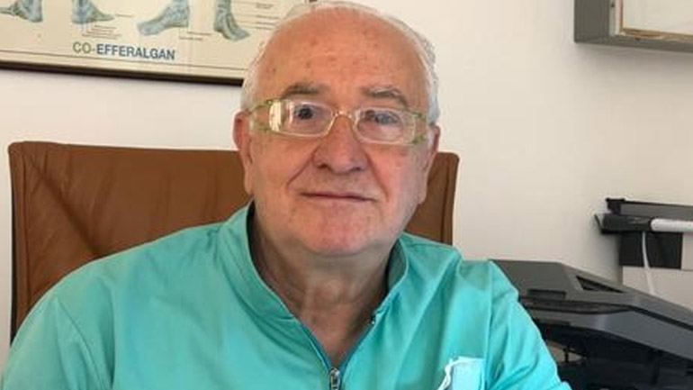 Iταλοί γιατροί θεραπεύουν με συγκεκριμένο πρωτόκολλο ασθενείς με Covid στο σπίτι