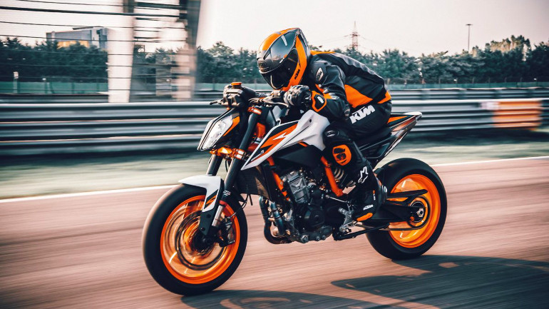Μεγάλη επιστροφή του Duke 990 ετοιμάζει η KTM