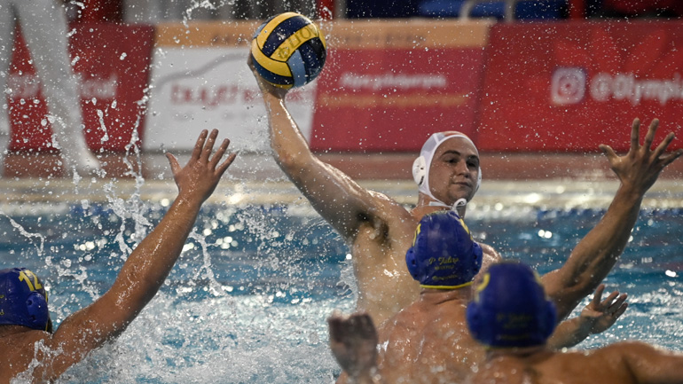 Πόλο: Άνετα το 11 στα 11 ο Ολυμπιακός, 22-3 το Παλαιό Φάληρο