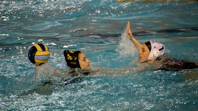 Πόλο γυναικών: Ξεκίνημα με νίκη στο 2022 η ΑΕΚ, 15-11 τη Λάρισα