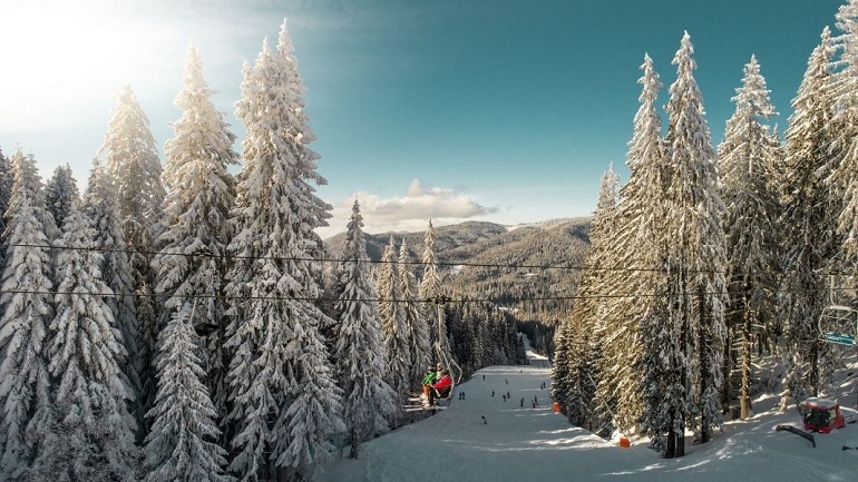 Βουλγαρία: Αυξήθηκε ο αριθμός των τουριστών που επισκέπτονται το θέρετρο σκι στο Παμπόροβο
