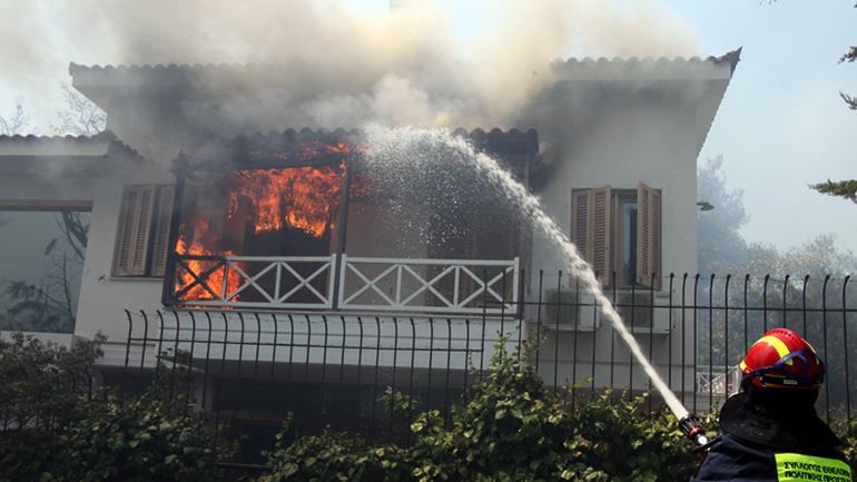 Ρεκόρ πυρκαγιών και θανάτων σε κατοικίες το 2021