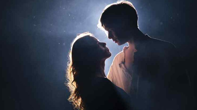 «Ανάμεσα σε δύο κόσμους» του Ιβάν Τουργκένιεφ στο Σύγχρονο Θέατρο