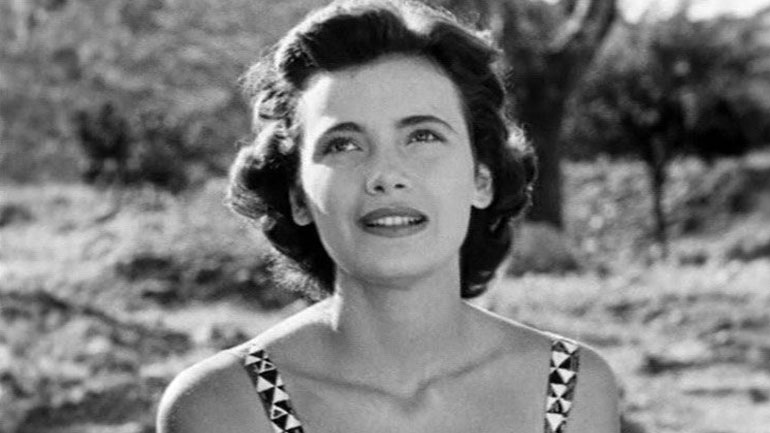 Τζένη Καρέζη: Η πανέμορφη Δεσποινίδα που έγινε η Κυρία του θεάτρου και του σινεμά