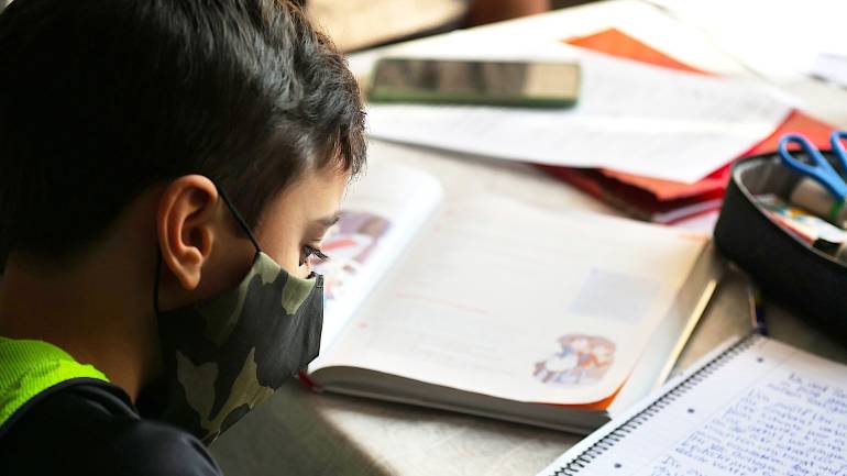 Γερμανία: Με όπλα τα τεστ και τις μάσκες επαναλειτουργούν τα σχολεία