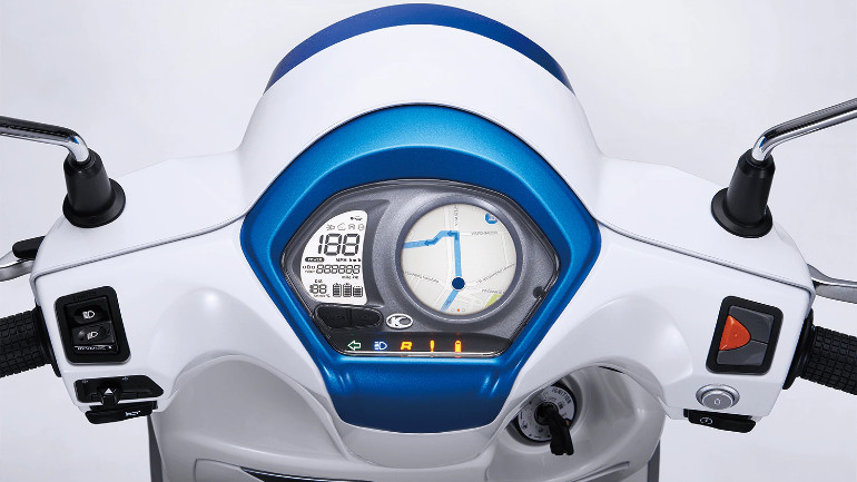 Με ενσωματωμένο σύστημα πλοήγησης.