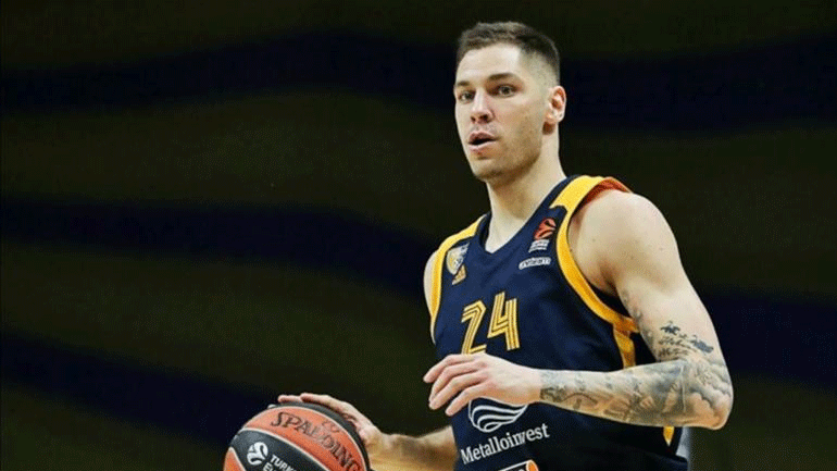 Παναθηναϊκός: Θετικός στον κορωνοϊό ο Γιόβιτς, καθυστερεί η άφιξή του στην Αθήνα