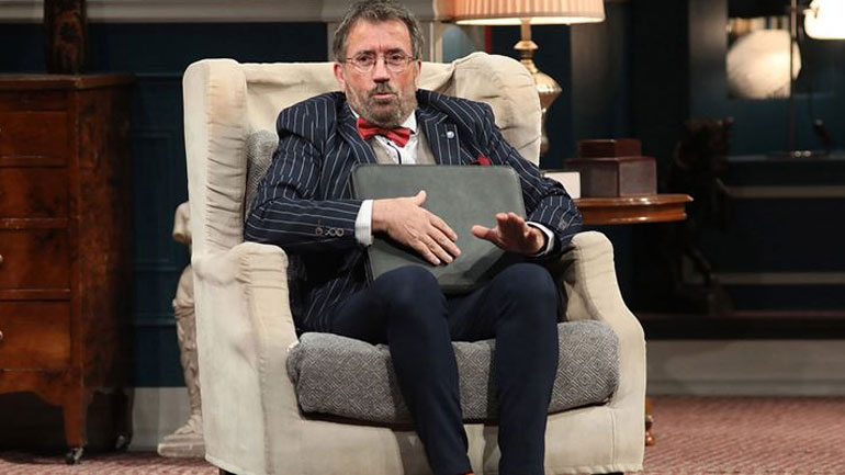 Ο Σπύρος Παπαδόπουλος απαντά για τα επεισόδια των «Απαράδεκτων» με τον Πέτρο Φιλιππίδη