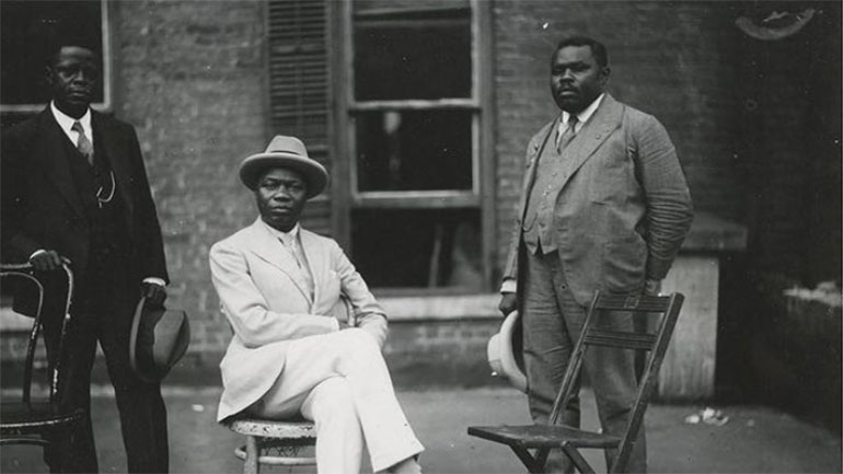 Στέγη του φωτογραφικού αρχείου του James Van Der Zee στο Metropolitan Museum of Art