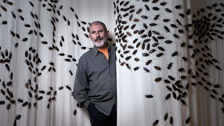 Cockroaches – Κατσαρίδες: Η έκθεση του Capten συνεχίζεται μέχρι τέλος Ιανουαρίου