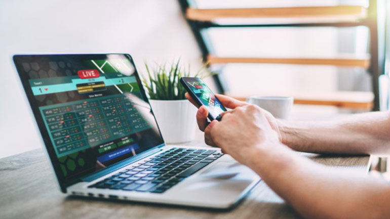 Γιατί αξίζει να παίζεις στοίχημα online;