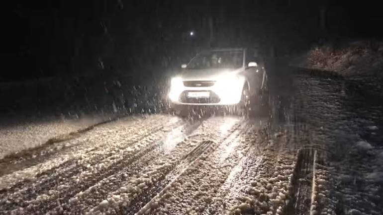 Πυκνή χιονόπτωση το βράδυ της Τρίτης στο Παγγαίο