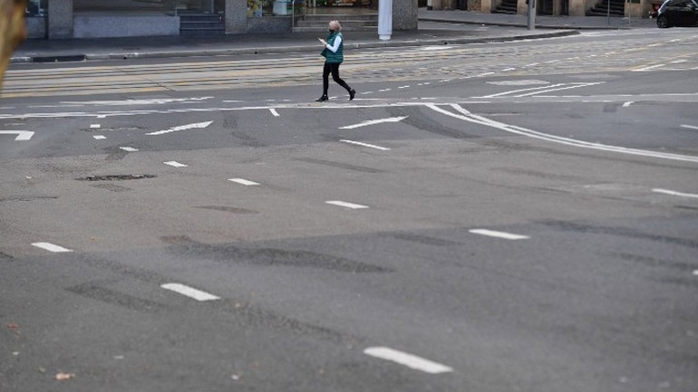 Ποιοι διάσημοι ανά τον κόσμον πιάστηκαν στα «πράσα» για παραβίαση του lockdown