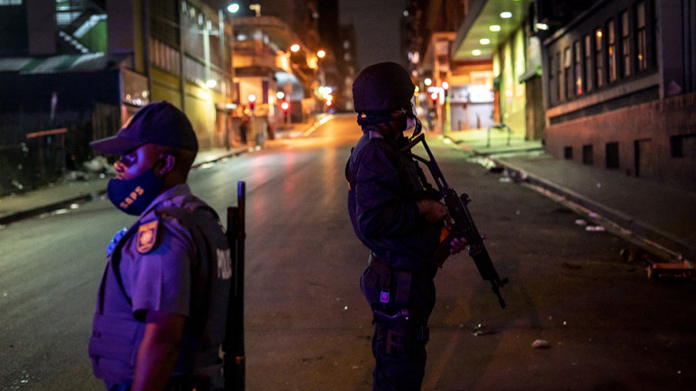 Νότια Αφρική: Συνελήφθη «βασιλιάς» κοινότητας επειδή καλλιεργούσε κάνναβη στον κήπο του Προεδρικού Μεγάρου