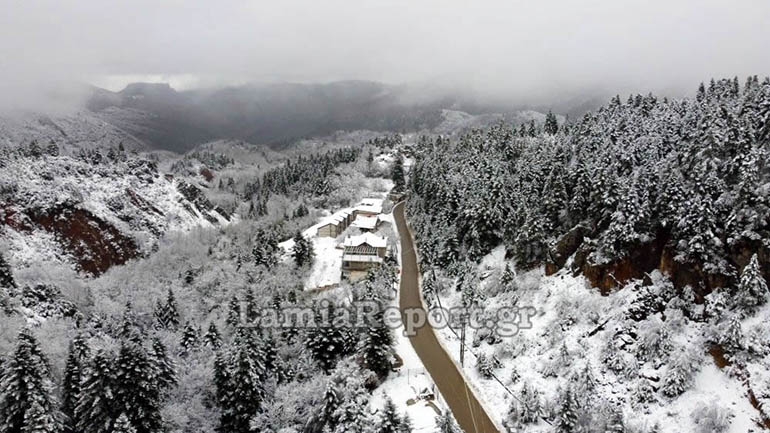 Εντυπωσιακό βίντεο από drone – Χιονισμένη Παύλιανη και καταφύγιο “Οίτη”