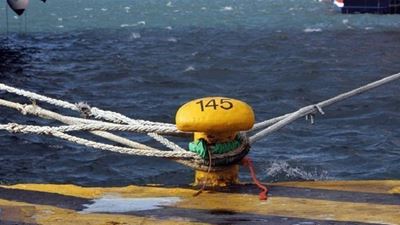 Συνεχίζονται τα προβλήματα στα ακτοπλοϊκά δρομολόγια – Σε ισχύ η απαγόρευση απόπλου από λιμάνια της Αττικής