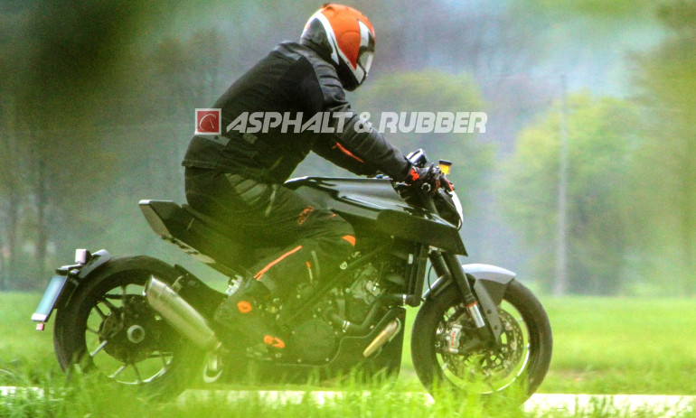 Αυτή είναι η αρχική έκδοση του Vitpilen 1301 του 2016.