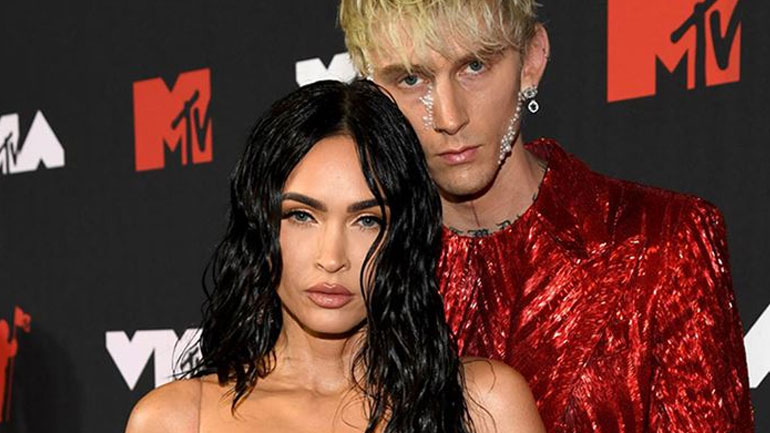 Αρραβωνιάστηκαν Megan Fox – Machine Gun Kelly: Ήπιαν ο ένας το αίμα του άλλου…