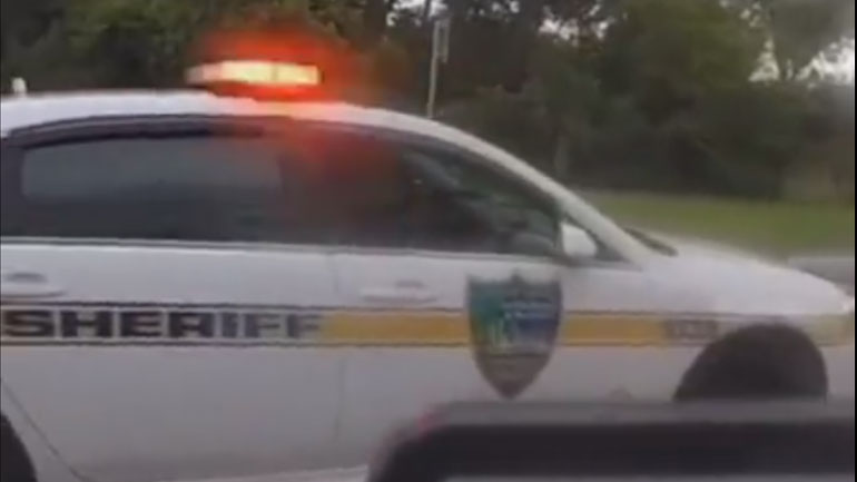 Όταν “συλλαμβάνεται” η αστυνομία.