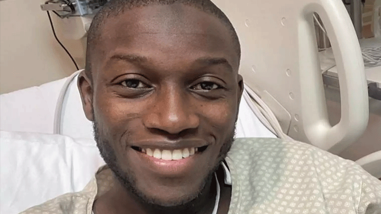 Το πρώτο μήνυμα του Κουλιμπαλί από το νοσοκομείο μετά την κατάρρευσή του στο γήπεδο