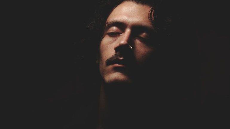 «Του Νεκρού Αδερφού»: Μελοποιημένη ποίηση από τα Βαλκάνια σε δωρεάν, online μουσικό άλμπουμ