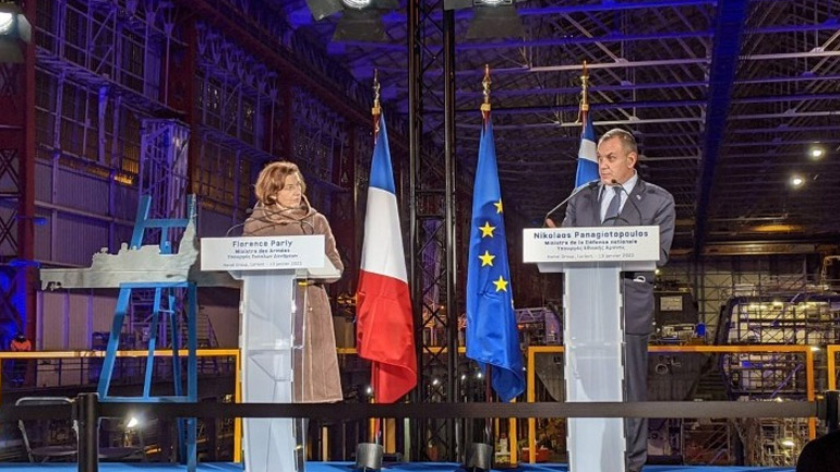 Επίσκεψη Παναγιωτόπουλου στα ναυπηγεία των φρεγατών Belharra