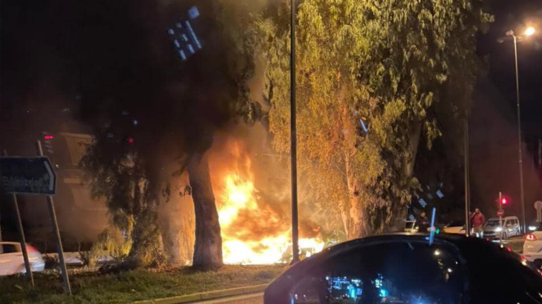 Τροχαίο στη Βούλα: Διερεύνηση του δυστυχήματος ζητά ο Α. Κούγιας – Η αντιδικία του Τζ. Μονογυιού Τροχαίο στη Βούλα: Διερεύνηση του δυστυχήματος ζητά ο Α. Κούγιας – Η αντιδικία του Τζ. Μονογυιού