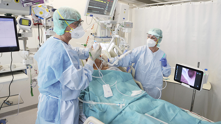 ΕΕ: Τον Νοέμβριο καταγράφηκε η μεγαλύτερη υπερβάλλουσα θνησιμότητα μέσα σε έναν χρόνο