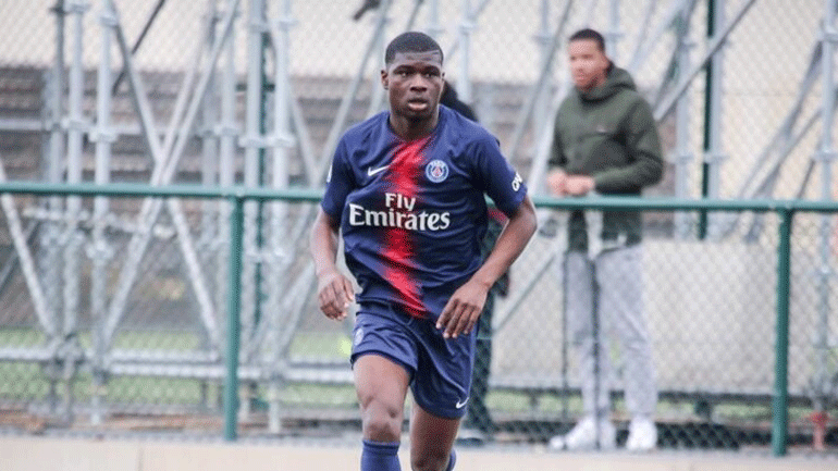 Διαψεύδει η ΑΕΚ για τον Εμπιμπέ