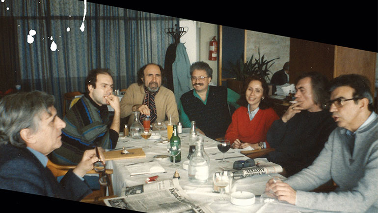 Βαγγέλης Ραπτόπουλος: Οδοιπορικό στη σύγχρονη ελληνική λογοτεχνία Βαγγέλης Ραπτόπουλος: Οδοιπορικό στη σύγχρονη ελληνική λογοτεχνία