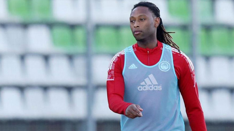 Χτύπησαν με ρόπαλα τον Ρούμπεν Σεμέδο έξω από το σπίτι του