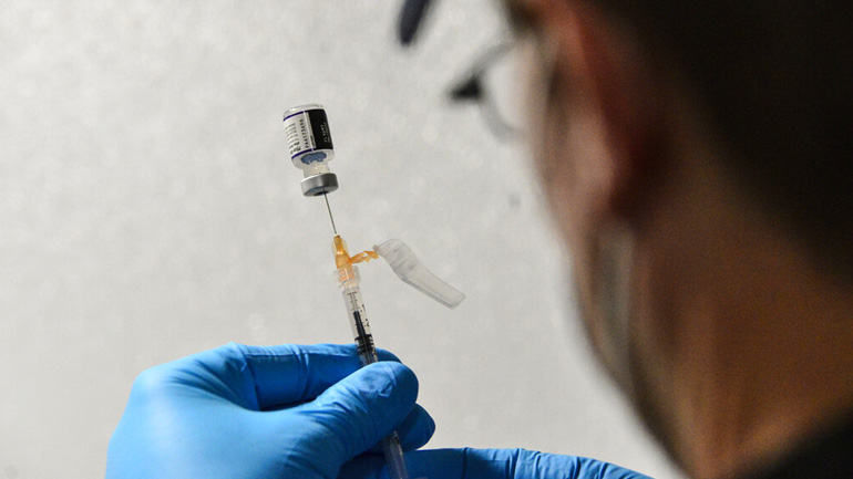 Πρόστιμα σε μη εμβολιασμένους άνω των 60 ετών από τη Δευτέρα