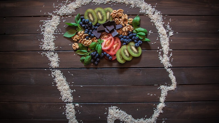 Οι πολλές θερμίδες βλάπτουν τη γνωστική λειτουργία του εγκεφάλου