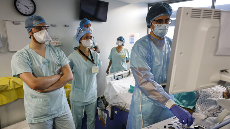 Κατάρ: Βρέφος ηλικίας τριών εβδομάδων υπέκυψε λόγω επιπλοκών της Covid-19