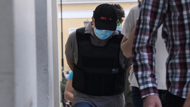 «Ψευτογιατρός»: Από γιατρός… πιλότος – Έδινε «συνταγές» και για επενδύσεις στην Τουρκία