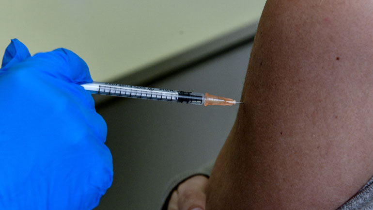 Εμβολιασμοί χωρίς ραντεβού το Σάββατο στον Δήμο Καλαμαριάς