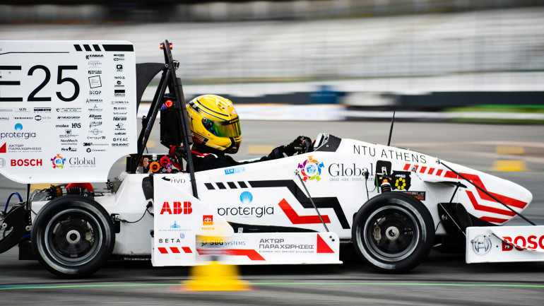 Στην ομάδα Prom Racing του Εθνικού Μετσόβιου Πολυτεχνείου στο πρωτάθλημα Formula Student.