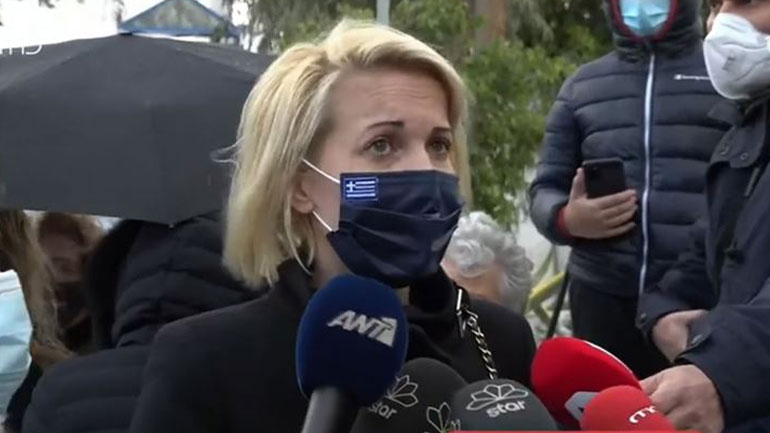 Το τελευταίο «αντίο» στον Τζώρτζη Μονογυιό – Οι δηλώσεις της Κατερίνας Μονογυιού