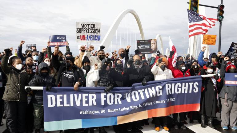 ΗΠΑ: Η οικογένεια του Μάρτιν Λούθερ Κινγκ διαδηλώνει για να ζητήσει να αλλάξει το εκλογικό σύστημα