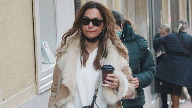 Δέσποινα Βανδή: Η Louis Vuitton τσάντα που έκλεψε τις εντυπώσεις